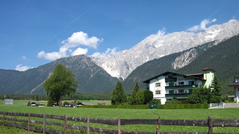 Hotel Adlerhof Am Sonnenplateau Mieming Exterior foto